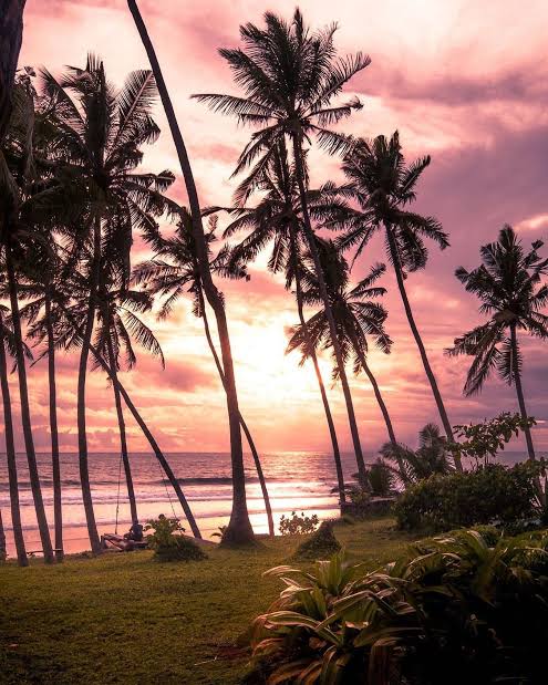 nali=beach-to-bar-what-to-wear-guide